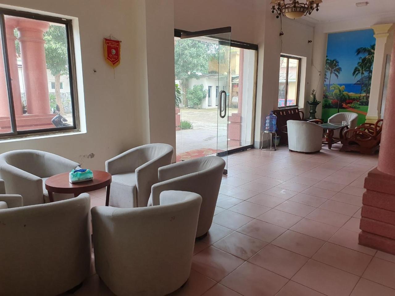 Khach San Vien Dong Hotell Cửa Lò Exteriör bild