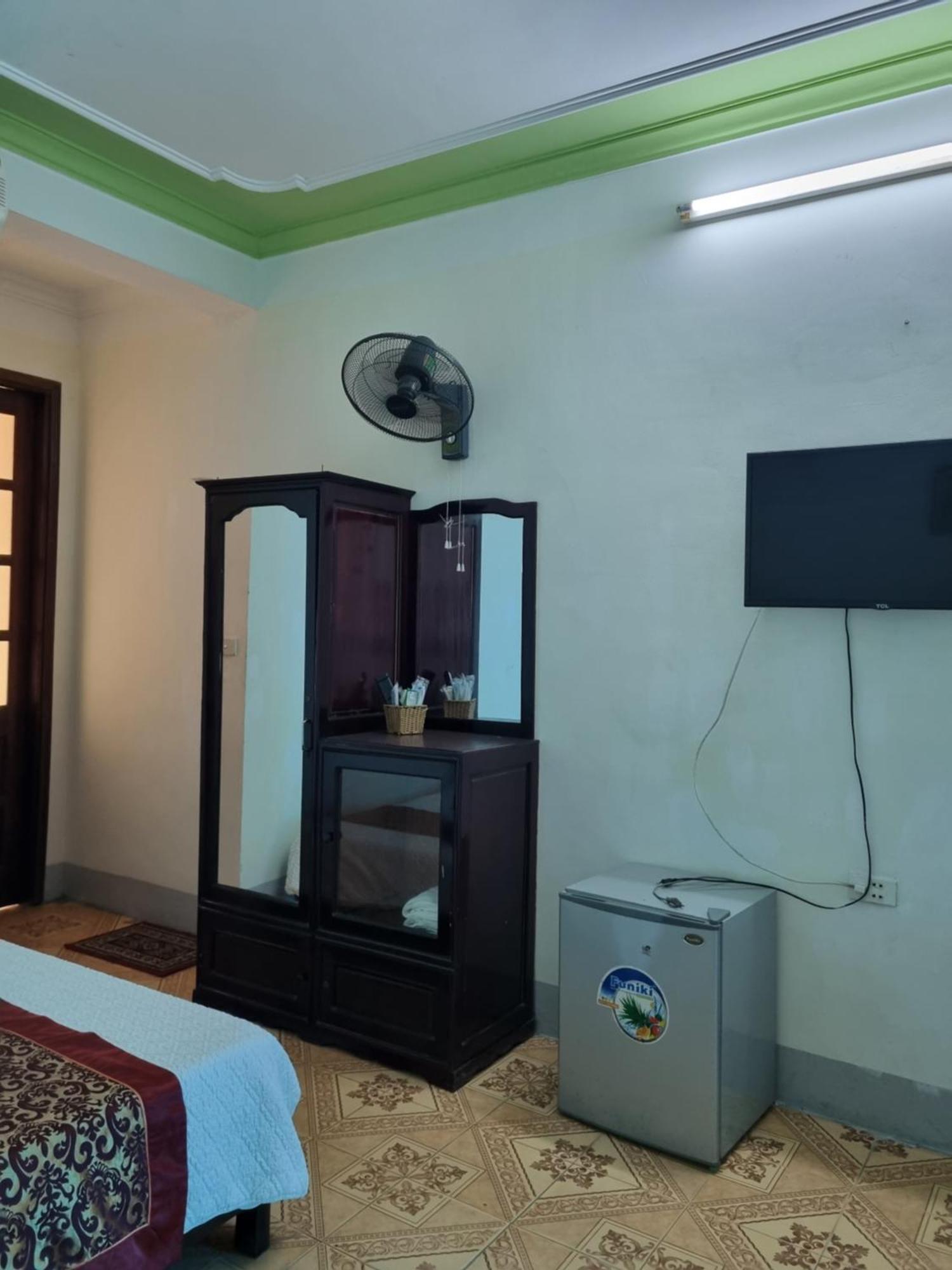Khach San Vien Dong Hotell Cửa Lò Exteriör bild
