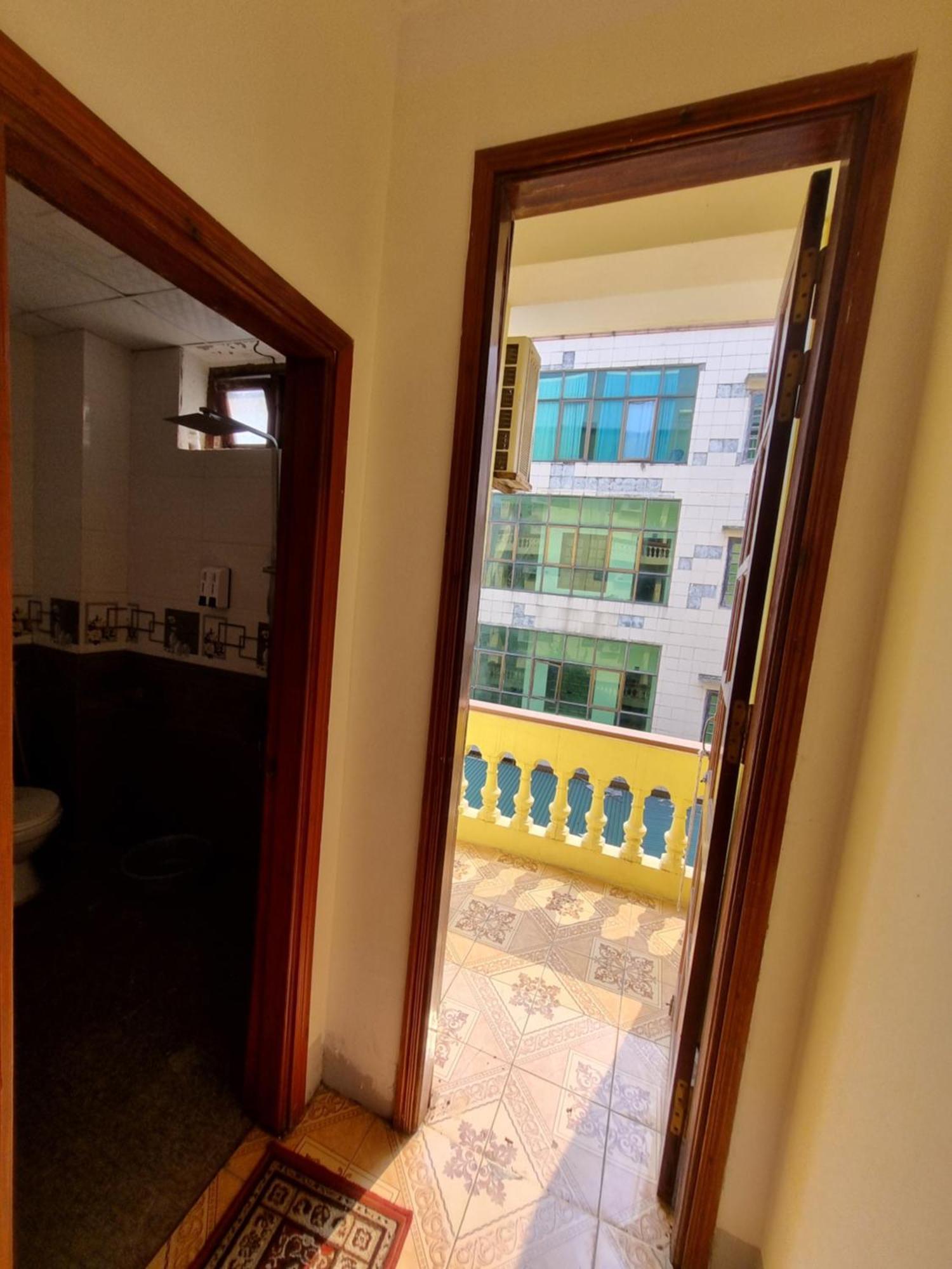 Khach San Vien Dong Hotell Cửa Lò Exteriör bild