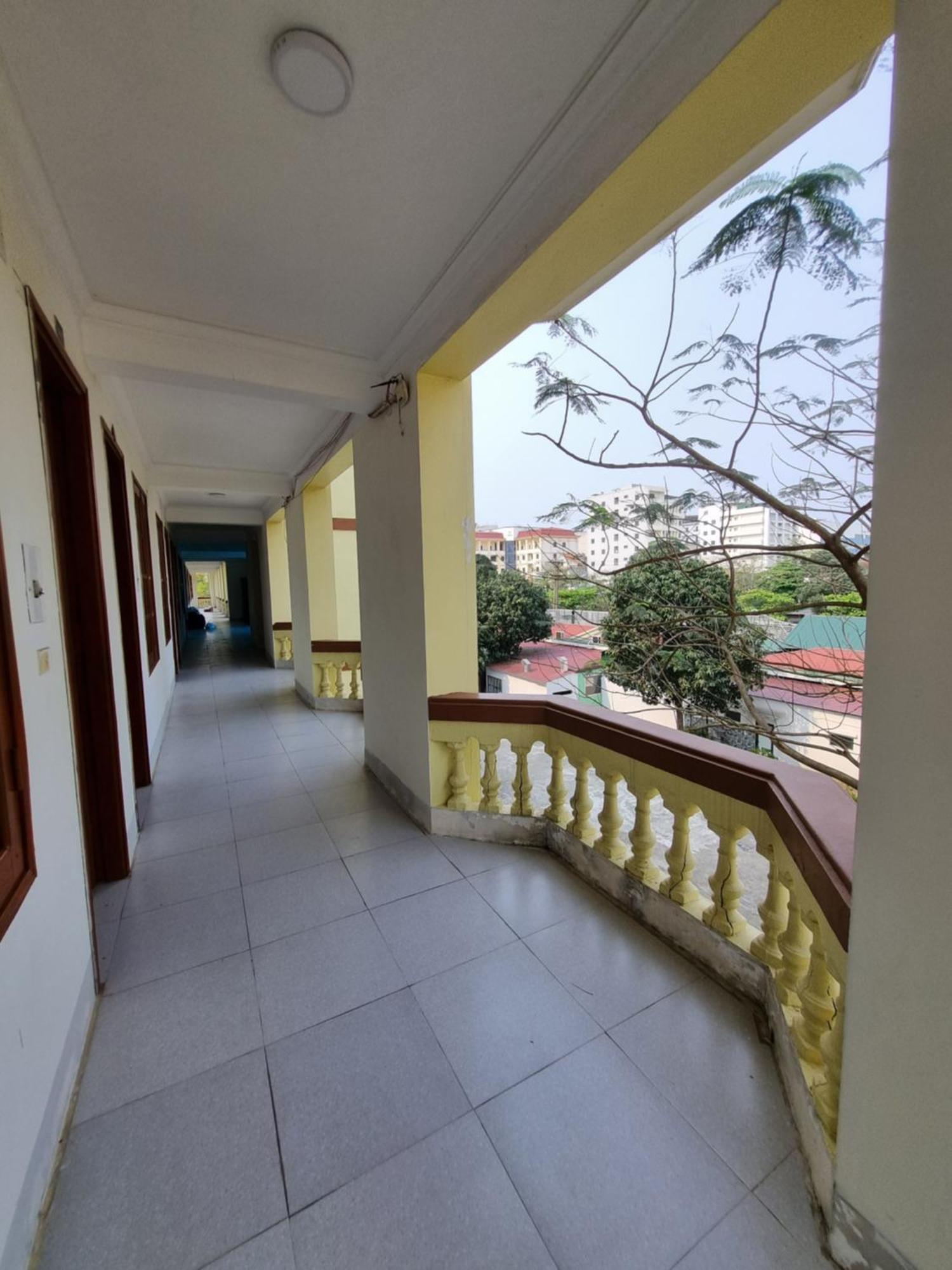 Khach San Vien Dong Hotell Cửa Lò Exteriör bild
